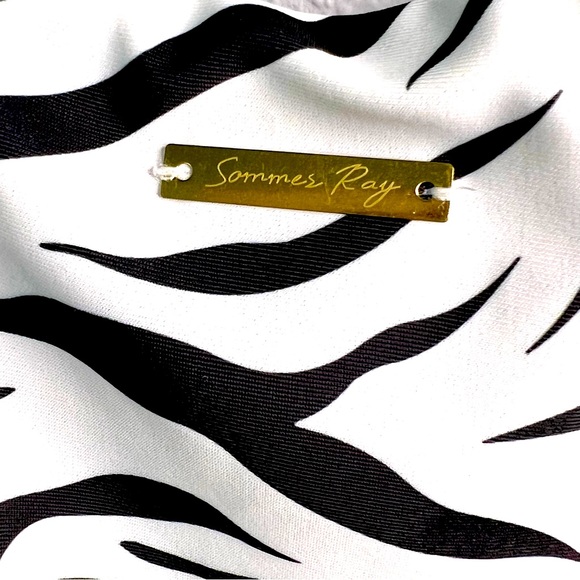 Sommer Ray One Piece Swimsuit Black and White Zebra Print Cut Out Size M - Picture 6 of 16